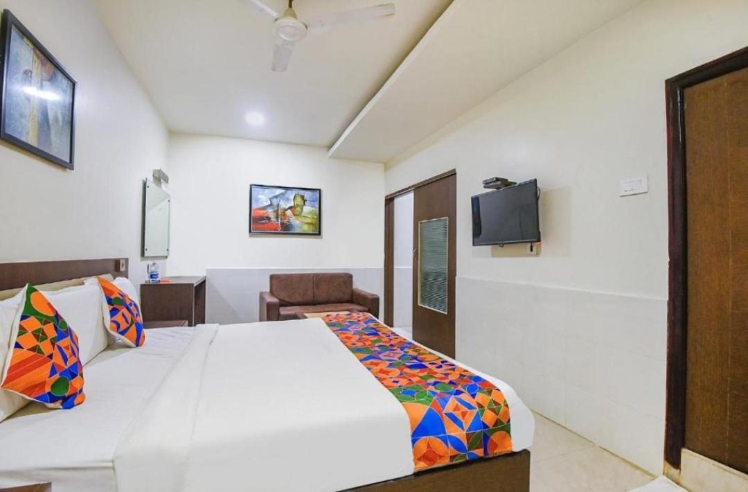 Hotel Leela Grand Inn Vijayawada Luaran gambar